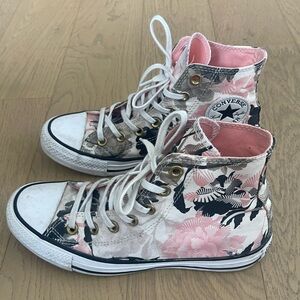 Pink flower converse